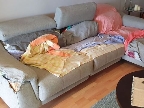 Sofá chaise longue antes de tapizar